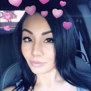 Meet your Posher, Stephanie